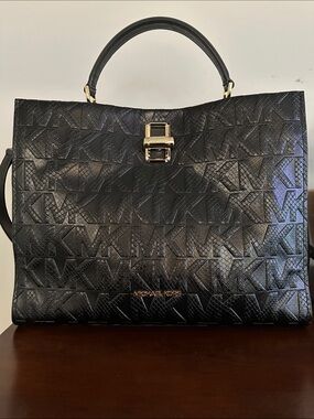 Michael Kors Penelope Large Satchel Black Snake Embossed MK Logo NWT $498